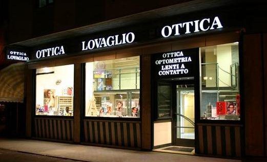 Ottica Lovaglio - vista serale del negozio